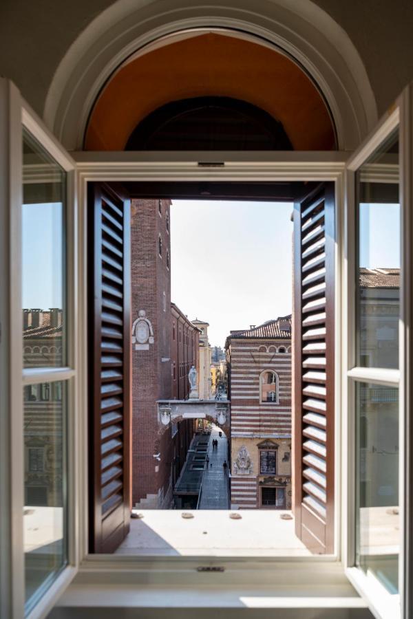 Lords Of Verona Luxury Apartments Eksteriør billede