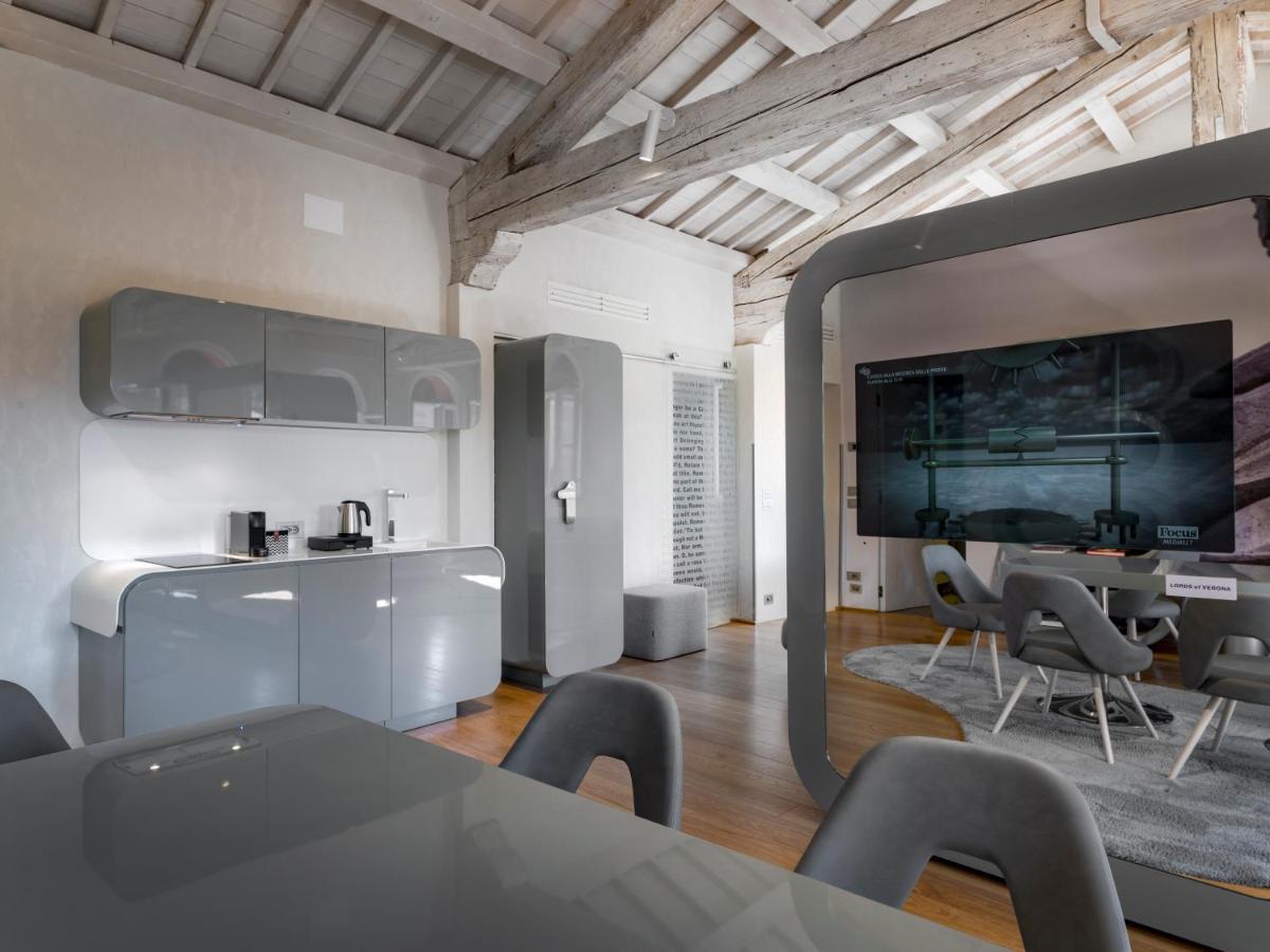 Lords Of Verona Luxury Apartments Eksteriør billede