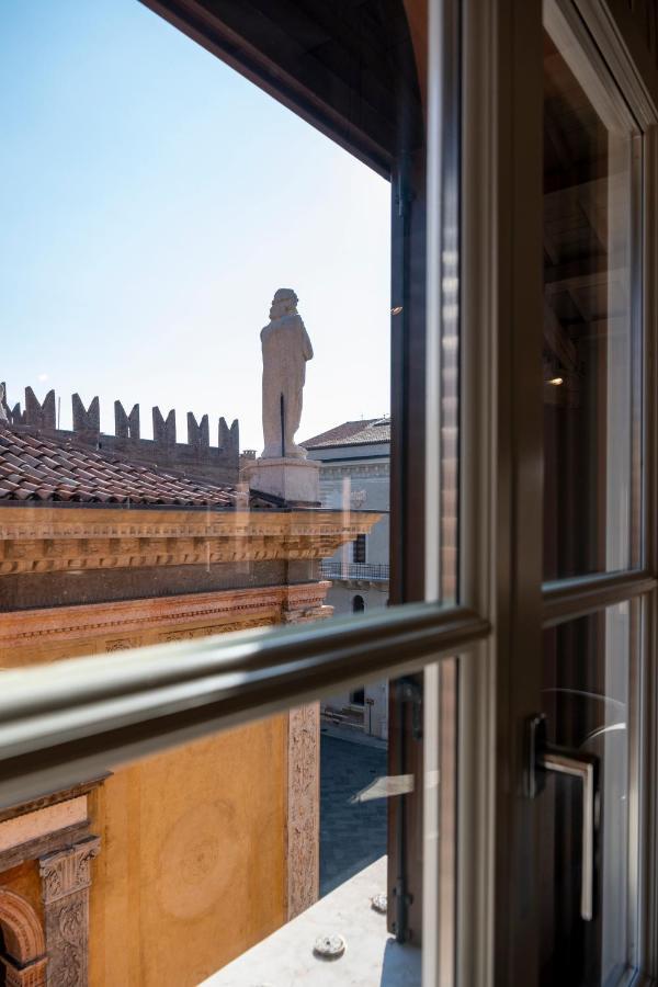 Lords Of Verona Luxury Apartments Eksteriør billede